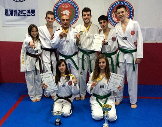 Eix. L'Equip de competició del Gimnàs Olímpic El Vendrell