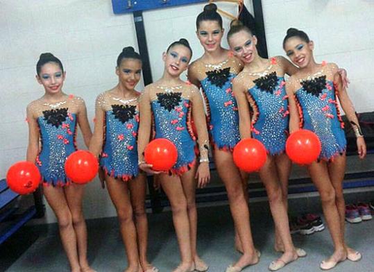 Les gimnastes del Club Rítmica Vilafranca. Eix