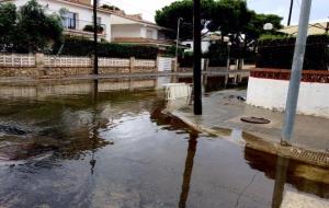 Les pluges del cap de setmana tornen a inundar Coma-ruga