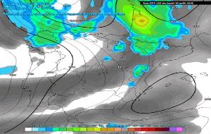 Model GFS per la nit de dimecres/dijous. Observem el pronòstic de núvols sobre bona part del territori català