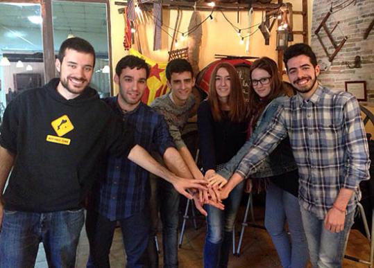 Eix. Nil Baños segon per l'esquerra amb les JERC de Vilanova