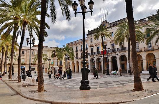 ©Maria Rosa ferre. Plaça de la Vila