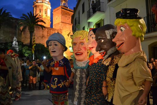 Presentat el Cabeçut d'en Miru en el marc de la Festa Major de Sitges. Ajuntament de Sitges