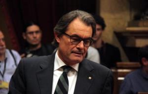 Primer pla del candidat a la presidència de la Generalitat, Artur Mas, a l'hemicicle del Parlament. ACN