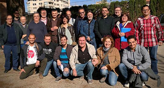 Representants de nou plataformes i entitats, d'arreu del territori català. Eix