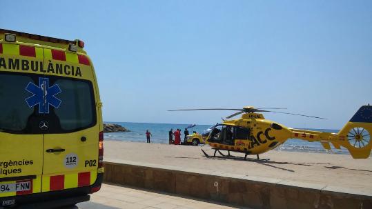 Rescat un banyista a la platja de Cunit. Ajuntament de Cunit