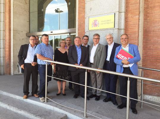 Reunió dels alcaldes del Pacte de Berà amb el secretari d'Infraestructures. Ajuntament de Calafell