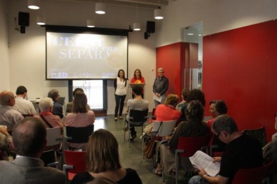 Roda de premsa de l'associacionisme juvenil i de gent gran de Catalunya . ACN