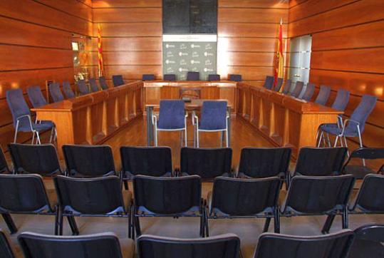 Saló de plens de l'Ajuntament del Vendrell. Eix