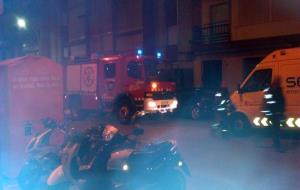 Set intoxicats en un incendi aquesta nit a Vilanova i la Geltrú