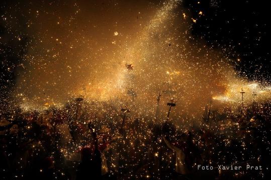 Sostre de foc a la plaça de la Vila. Xavier Prat