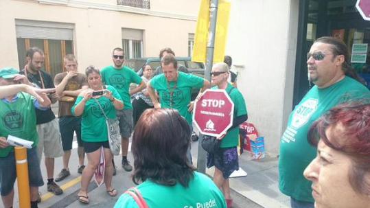 PAH Sant Sadurní. Un família de Sant Sadurní, en peu de guerra per liquidar el seu deute amb el banc