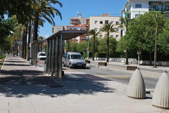 Una línia d’autobús connecta Manresa amb Sitges a l'estiu. Ajuntament de Sitges