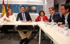 Xavier García Albiol i Alícia Sánchez-Camacho amb Dolors Montserrat, Enric Millo i Manuel Reyes, a la reunió del comitè executiu del PPC. ACN