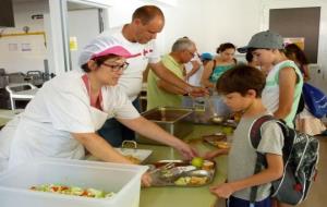 142 infants del Vendrell es beneficien dels ajuts per poder quedar-se a dinar als Casals d’Estiu. Ajuntament del Vendrell