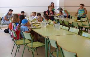 142 infants del Vendrell es beneficien dels ajuts per poder quedar-se a dinar als Casals d’Estiu
