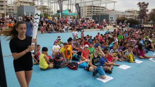 400 escolars participen en les novenes miniolimpíades de Calafell. Ajuntament de Calafell