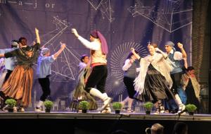 Actuació del Grup de Dansa de Vilanova a la Nit de la Dansa 2016