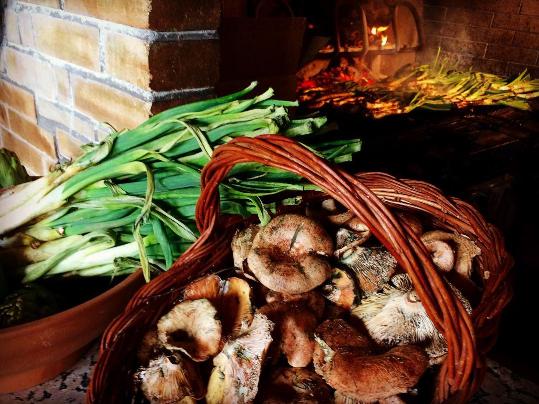 22a Calçotada d’Esquerra de Gelida amb el primer concurs de salsa de calçots