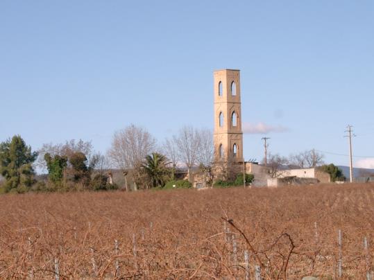 De Llitrà al Foix. Aigua i patrimoni humà: sínies, pous, basses i antics molins al camí Fariner i la Torre de les Aigües