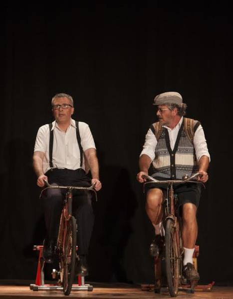 Roda de teatre amb el títol 