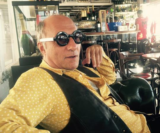 Molas, educació sentimental i avantguardista, a càrrec de Vicenç Altaió i Sam Abrams