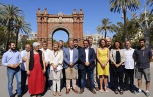 Alcaldes catalans han cridat a la unitat i a la participació en la manifestació de la Diada en un acte davant de l'Arc del Triomf . ACN