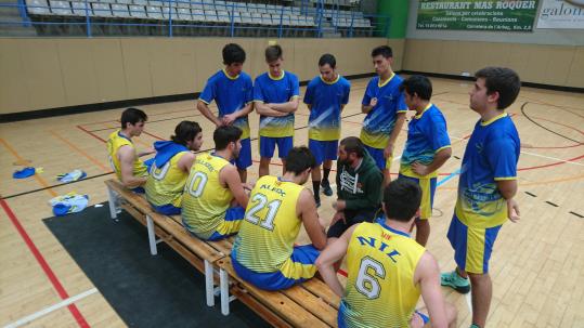 Banqueta del CNB Vilanova. Eix