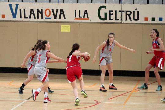Bàsquet Samà Vilanova IFA - Bàsquet Cornellà . Sílvia Díaz