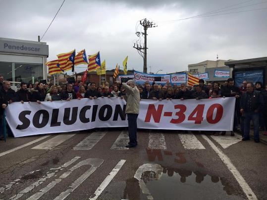 Bloqueig viari des d’Alcanar fins al Vendrell per reclamar la gratuïtat de l’autopista AP-7. Lourdes Meroño