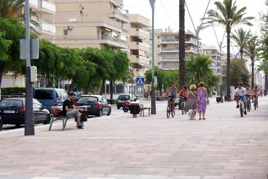 Calafell no posarà en marxa la zona blava del passeig Marítim per Setmana Santa. Ajuntament de Calafell