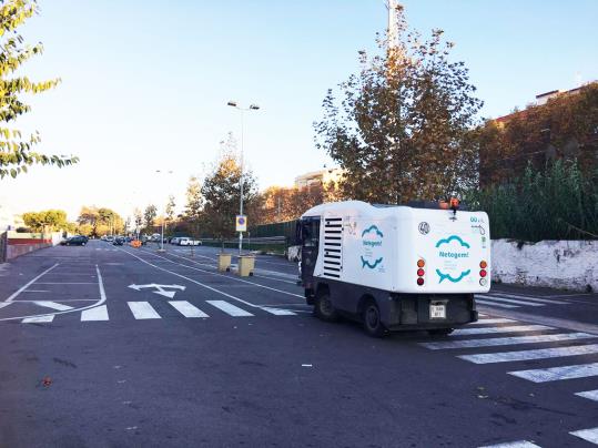 Calafell sanciona una dotzena de paradistes dels mercats setmanals per incomplir l’horari de recollir. Ajuntament de Calafell