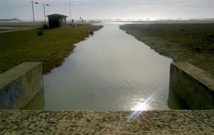 Carrers inundats al barri de Brisamar