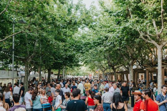 Centenars de persones gaudeixen de les activitats programades pel festival Vijazz de Vilafranca del Penedès. Vijazz