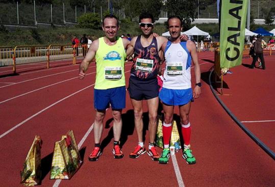 Dani Serra, Cesc Gallardo i Jose Domínguez als 10 km de Sant Boi. Eix