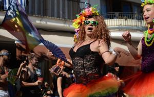 Desfilada de carrosses a la Sitges Gay Pride