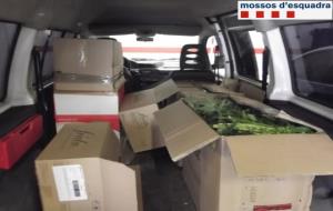 Detingut un home a la C-32 quan transportava 40 quilos de marihuana