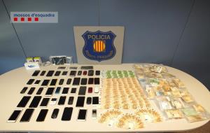 Diners, drogues i estris comissats pels Mossos d'Esquadra en l'operatiu del cas Freddy