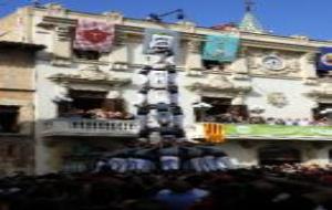 El 3 de 9 amb folre dels Castellers de Sants