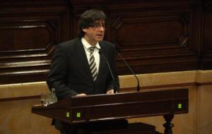 El candidat a la presidència de la Generalitat, Carles Puigdemont, exposa el seu programa durant el debat d'investidura 