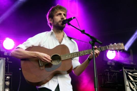 El cantant de Manel, Guillem Gisbert, al concert del grup al Primavera Sound. ACN