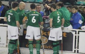 El CP Vilanova ha estat golejat a Arenys de Munt per 7 gols a 3. Joan Maria Gibert