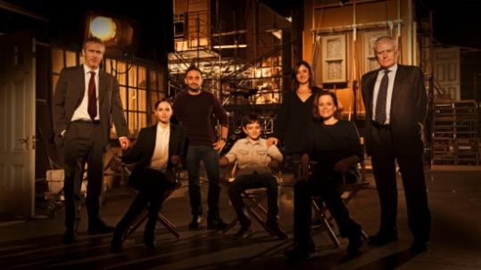 El director català J.A. Bayona amb l'equip d'Un monstruo viene a verme' entre els quals hi ha Felicity Jones, Sigourney Weaver i Lewis MacDougall. ACN