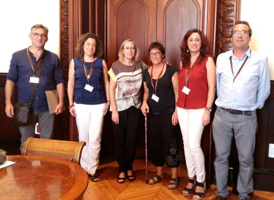 El Grup Municipal Socialista van acompanyar a representants de la PAICAM al Parlament de Catalunya. Eix