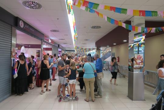 El Mercat Municipal La Sínia va celebrar el seu 5è aniversari amb la primera edició del Festival de Tapes. Ajt Sant Pere de Ribes