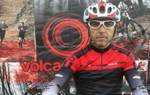 El policia vilanoví Toni Almagro, al Campionat de Catalunya de BTT per a policies i bombers. Ajuntament de Vilanova