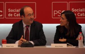 El reelegit primer secretari del PSC, Miquel Iceta, i la seva contrincant en les primàries, Núria Parlon. ACN