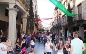 El Shopping Night vestirà el Centre Vila de colors en una nova Nit de Compres a Vilafranca. EIX