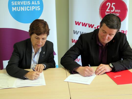 El SIE de la Mancomunitat Penedès Garraf i el CPNL signen un conveni per promoure el català en l’àmbit dels negocis. EIX
