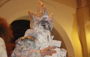 Els artistes modernistes s'acomiaden del Carnaval de Sitges amb l'enterrament del Rei Carnestoltes